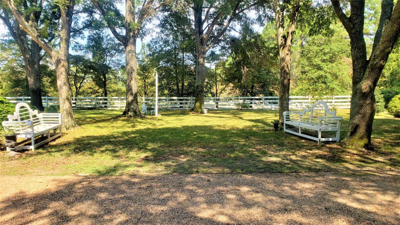 Cozy Colonial 1740 Cottage Gloucester Point Exterior photo